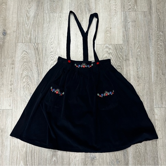 Lindy Bop navy corduroy skirt with suspenders - Picture 8 of 10